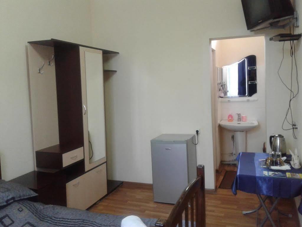 Gis Guest House Tiflis Exterior foto