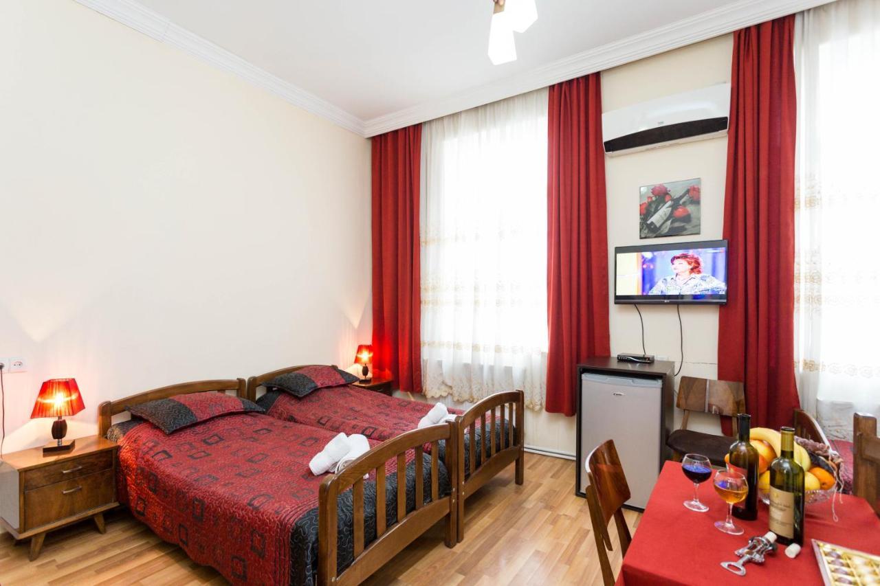 Gis Guest House Tiflis Exterior foto