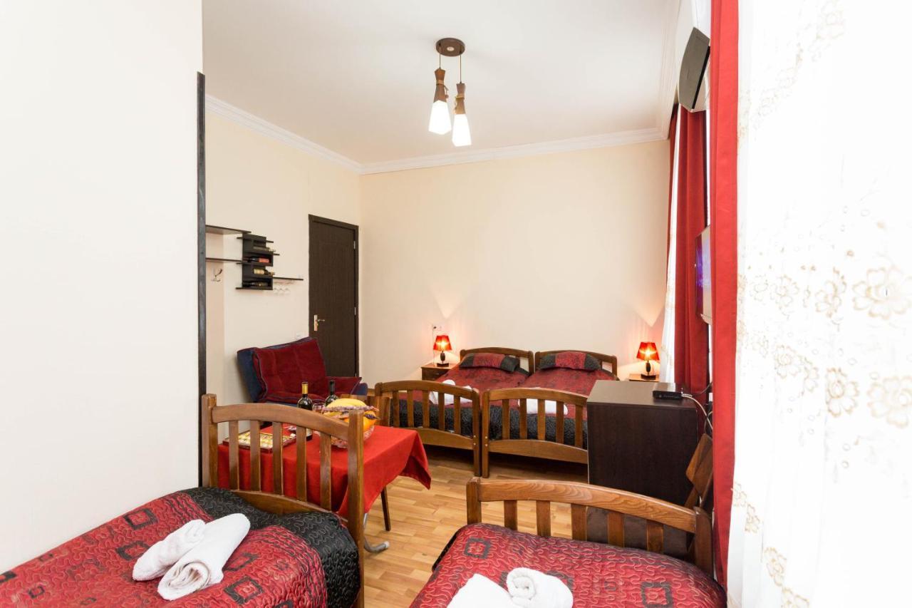 Gis Guest House Tiflis Exterior foto